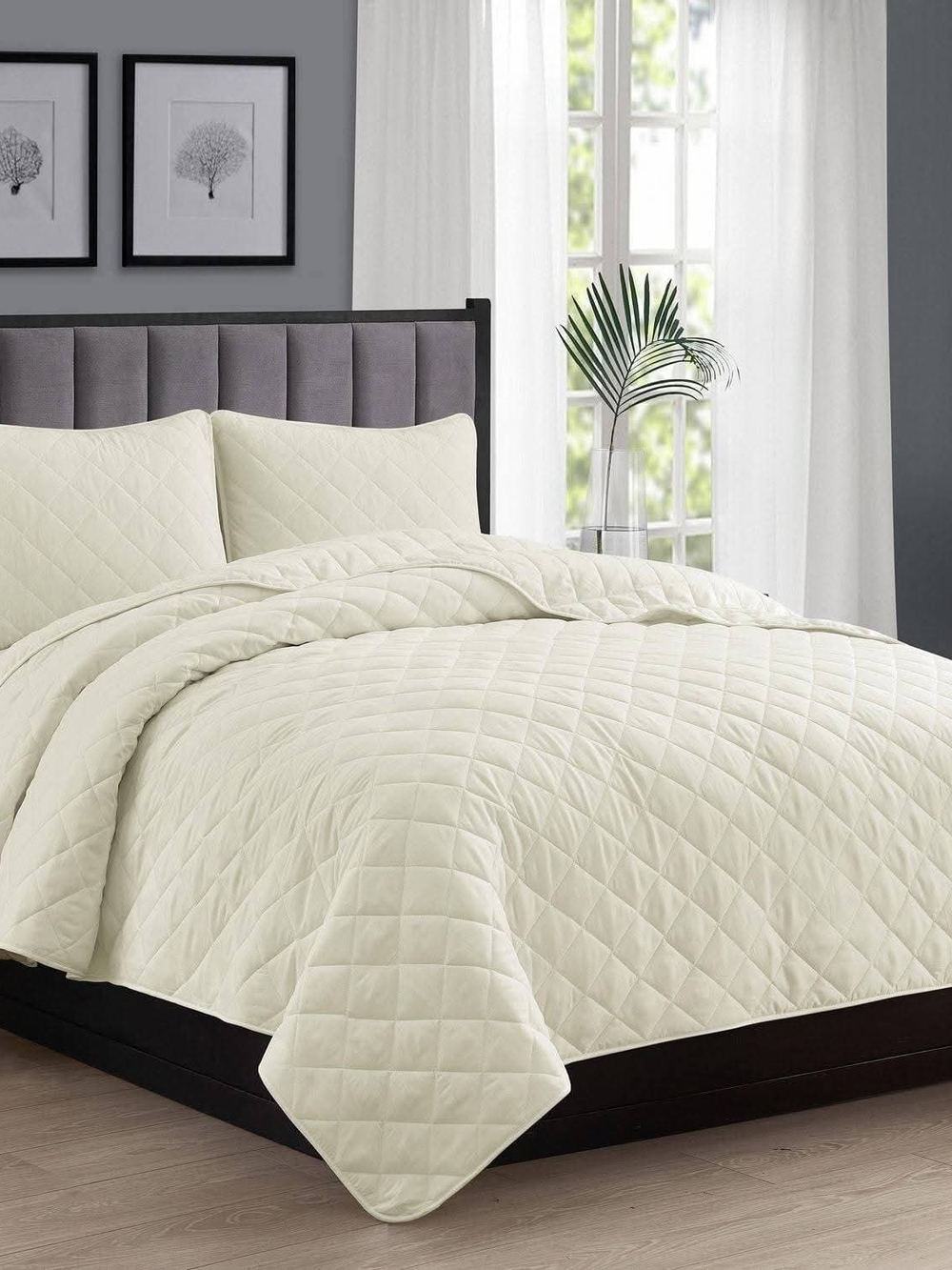 Solid Quilt Set in Cream - Soft, Reversible Bedding